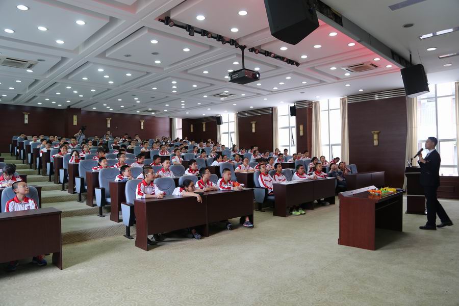 调整大小 2认真聆听.JPG